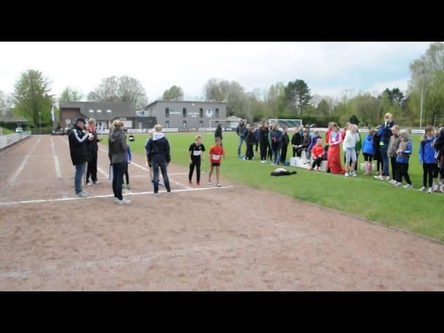 FLVW-121.de Kinderleichtathletikwettkampf Start Teamverfolgung U12 6x800m