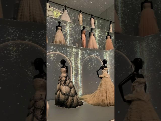 Galerie Dior #dior #christiandior #fashion #highfashion #dress #dream #couture