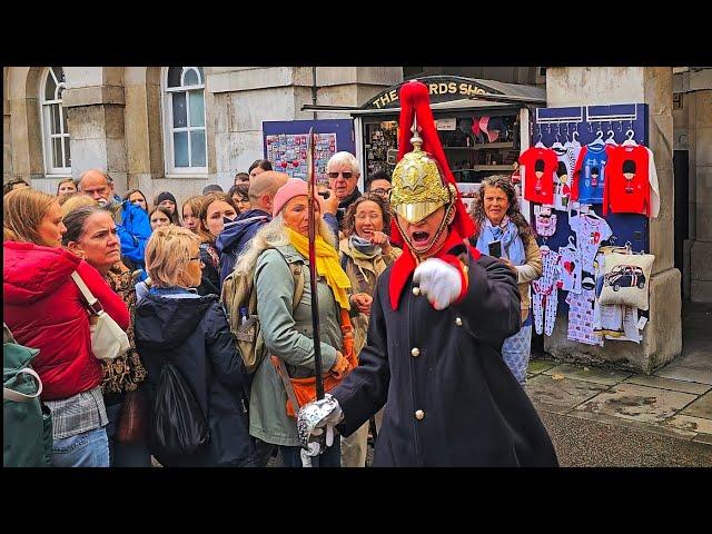 FINALLY! TROOPERS, HORSES, SHOUTS AND AN ARMY OF TOURONS RETURN to Horse Guards!