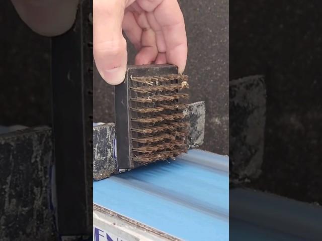 grill brush vs sander #grill #satisfying #sandingshit