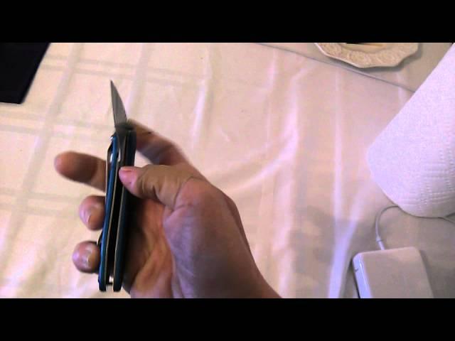 How to open and close a Kershaw Scallion knife