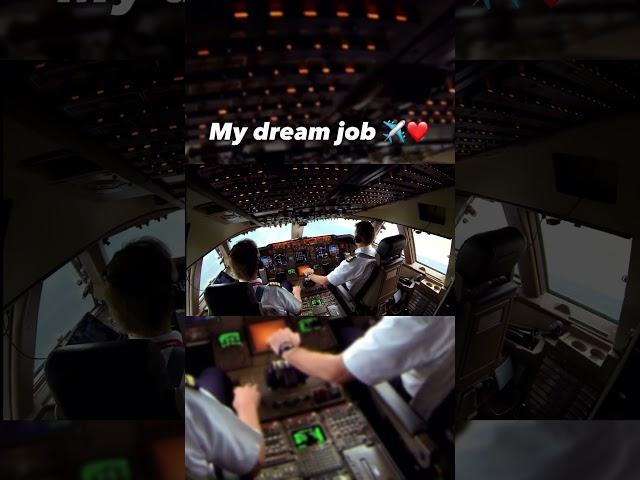 My dream job ️️ - #aviation #planes #avgeeks #airline #flight #pilot #pilotlife