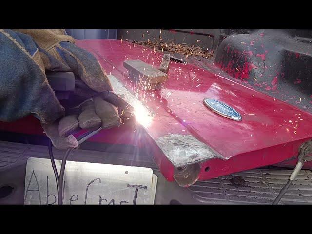 Ablecraft 1998 Ford Ranger tailgate rust repair series: Day 1 part 4 "Welding begins!"