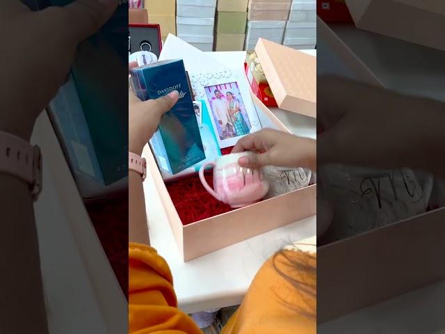 Customize Your Gifts online. Online gifting Ideas | Anniversary Gifts | Birthday Gifts | Corporates