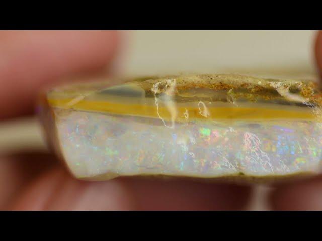 Rough Opal | Milky Opal Raw Material from Coober Pedy | 蛋白石奶種石料 | ミルクオパール石