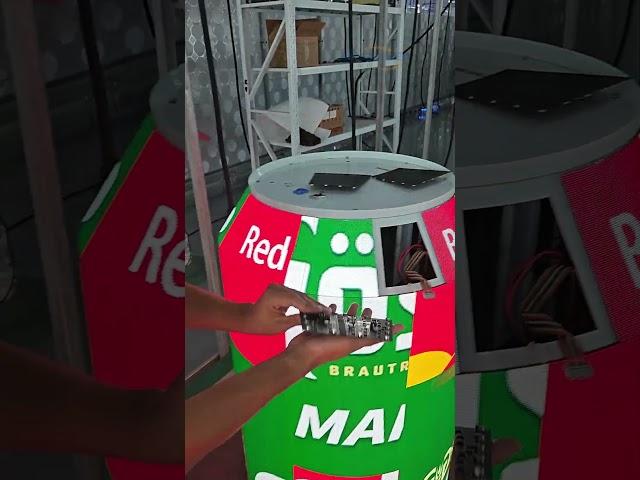 Mend the fold after a sheep is lost.#ledscreen #leddisplay #ledwall #eagerled #ledmodule
