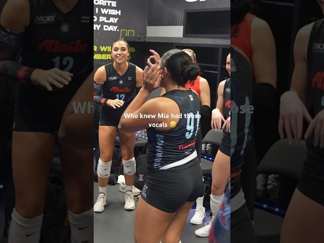 Another game another Mia hype up #volleyball #volleyballgame #provolleyball #volleyballshorts