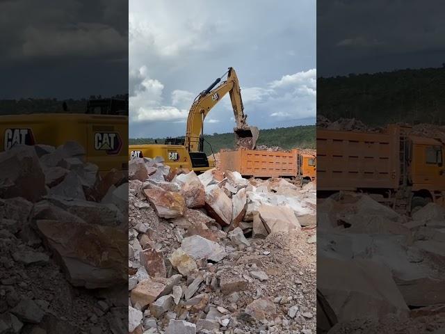 CAT 336 — The Best Excavator for Stone and Rock Work #excavator #subscribe #foryou #rockbreaker