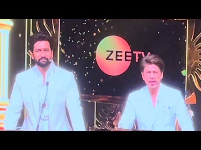 IIFA 2024 Film Awards Final King Khan Sharuk and Vicky Koushal hosting making laughs | amazing combo