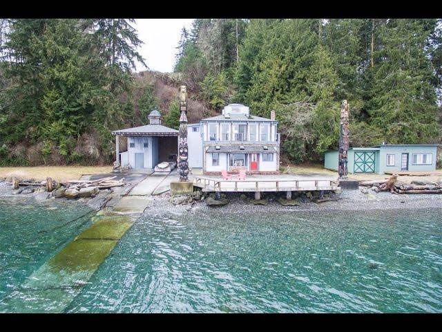 Majestic Oceanfront Property in Gardiner, Washington