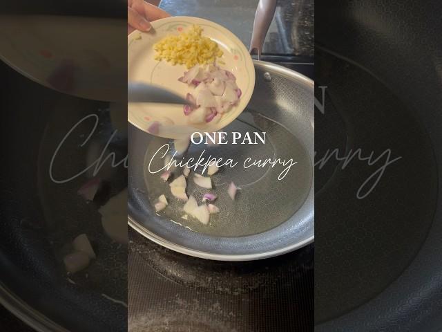 ONE PAN MEAL chickpea curry #plantbased  #vegan #easyrecipe