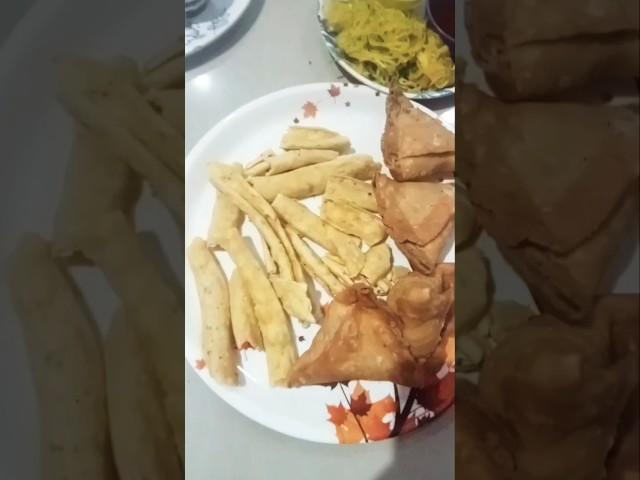 morning breakfast#gujarat nasta#samosa#fafda#papaya chutney#viral#short video#indian street food