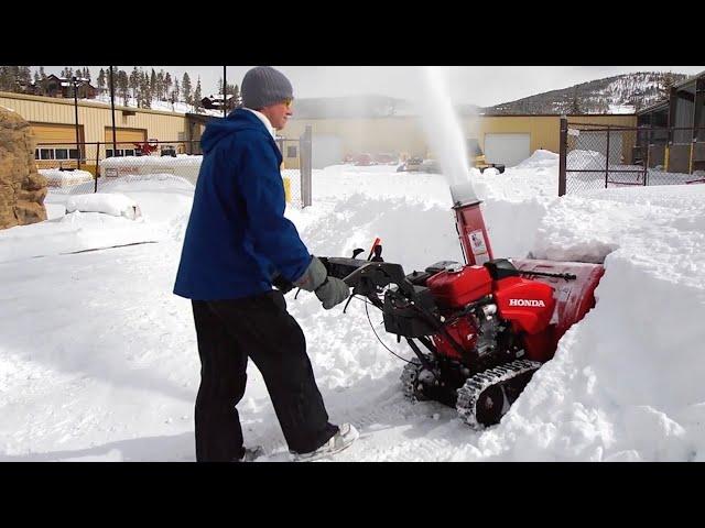 Honda HSS928ATD Snow Blower