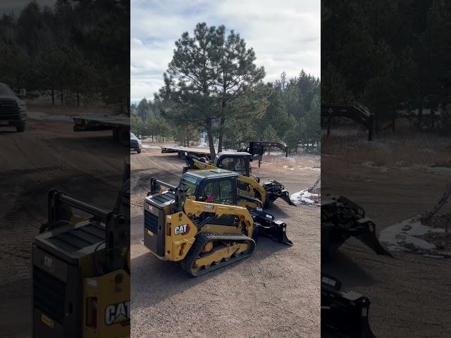 Cat 259D3 w/ 6-way Dozer Blade vs Cat 299D3 XE w/ Smart Dozer Blade - SUB for full vid soon #shorts