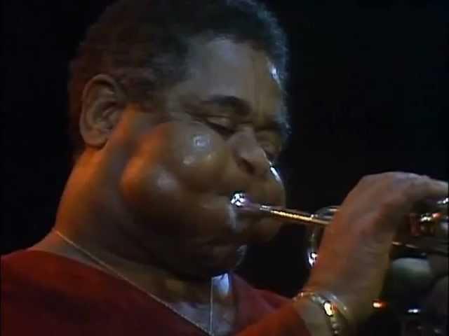 Dizzy Gillespie - A Night In Tunisia Live 81