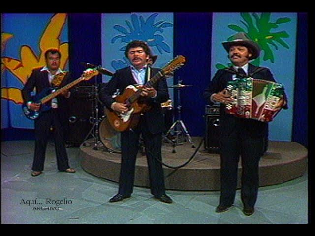 Ramon Ayala y los Bravos del Norte - "Entierrenme cantando"