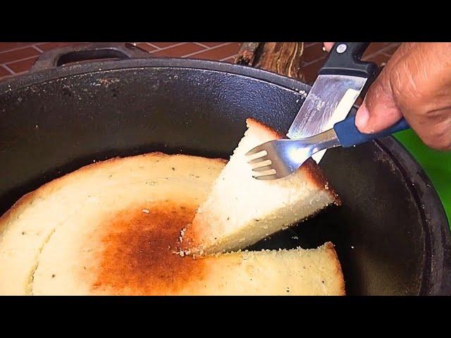 BOLO DE ARROZ NA PANELA DE FERRO