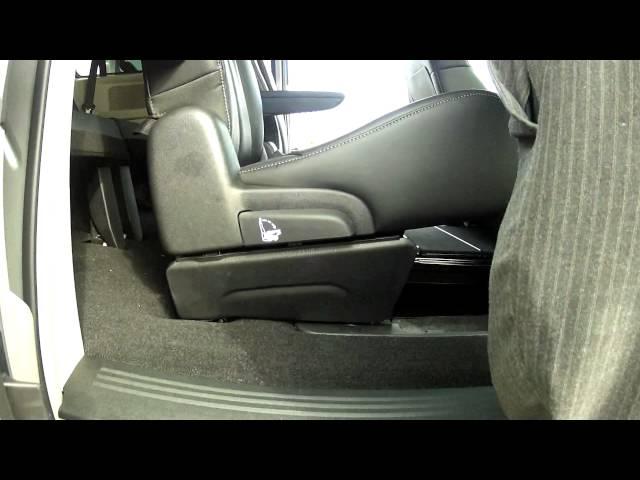 2012 Chrysler Town & Country | Second Row Stowing at Santa Rosa Dodge