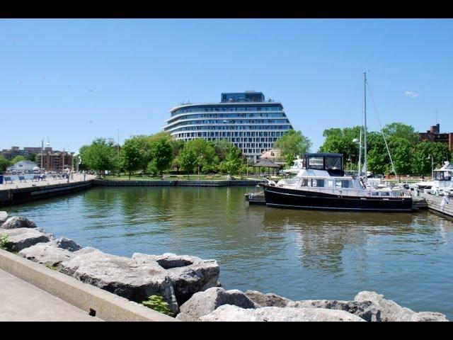 Элитные квартиры с видом на озеро. 11 Bronte Rd, Oakville, Canada. Недвижимость, Канада.