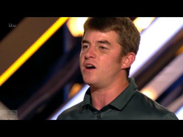 The X Factor UK 2017 Anthony Russell Auditions Full Clip S14E01