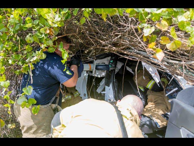Jacksonville Fire Rescue Department responds to tricky extrication