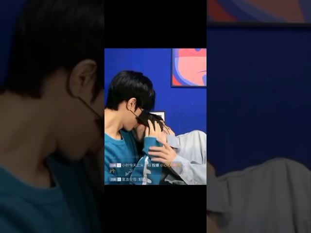 BL kiss  Wang Junjie & Wu Xi Lin #foryou #lgbtq #lb #gay #lover #kiss #kuaishou #douyin #bltiktok