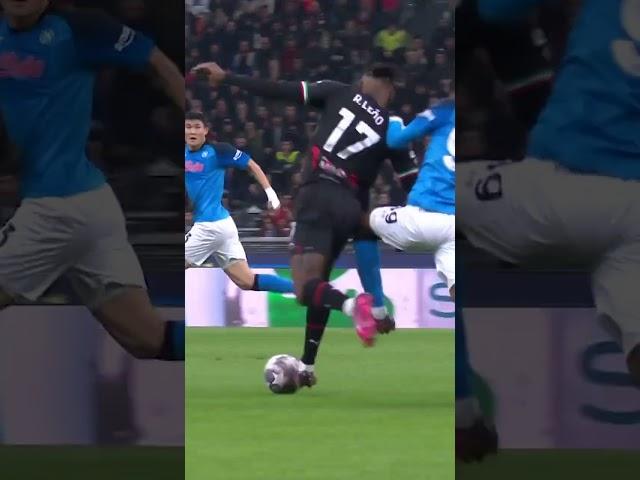 Rafael Leão run from his own half!