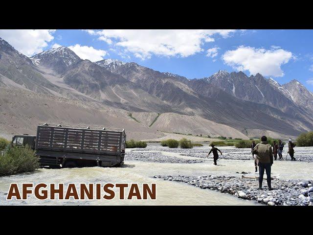 My Journey to the Wakhan Corridor Pt. 2: Hitchhiking and Wading Through Rivers to Sarhad 