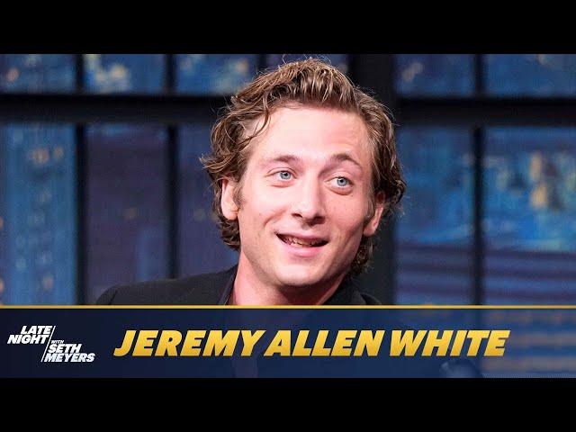 Jeremy Allen White Worked in a Kitchen and Took Culinary Classes to Prepare for The Bear