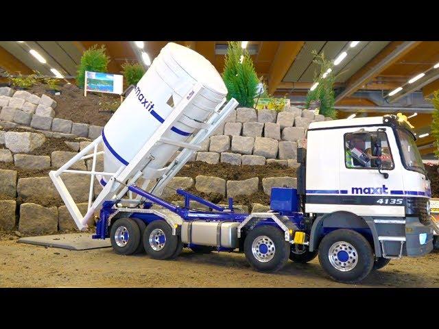 RC Truck Action I MAXIT Hook Lifter I Concrete Silo I ScaleART 4 Axle RC Truck I