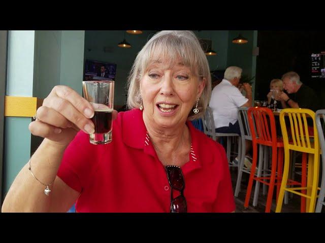 Reviewing The Sunny Pint With Sue and Deb near Brownwood beside The Villages Florida