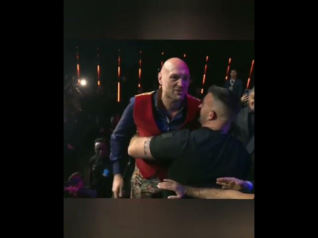 Усик та Тайсон Ф'юрі ''побадалися'' на прес-конференції   USYK - TYSON FURY. FACE TO FACE.