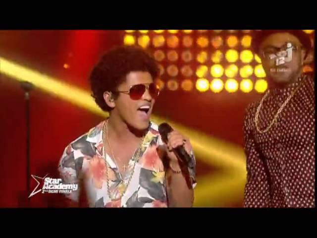 Bruno Mars - Locked Out Of Heaven and delivery of the NRJ Music Awards  (Star Academy)