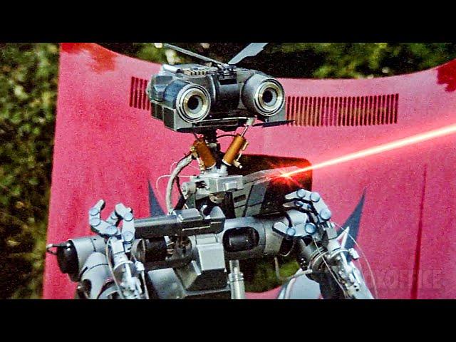 A robot drops a dude's pants with his laser | Short Circuit  | CLIP