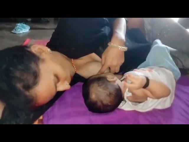 Breastfeeding बच्चे ने मेरा दूध पिया vlog Ashwini breastfeeding.