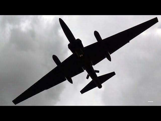  Lockheed Skunkworks U-2 Flypast & Landing, RIAT 2017.