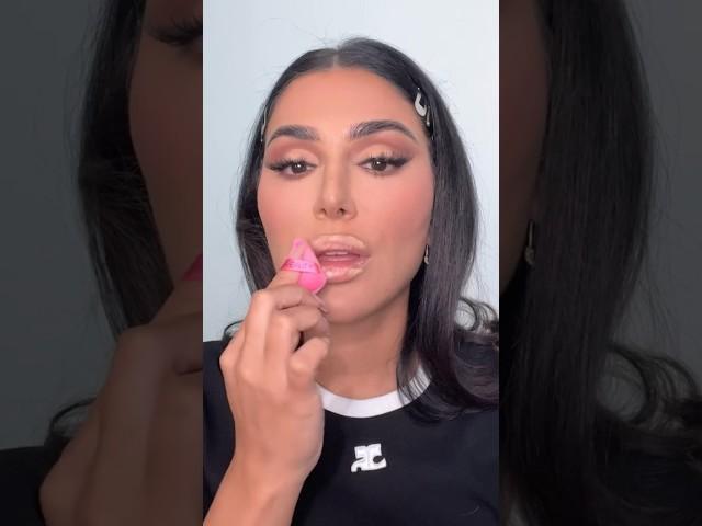 Lip Tutorial #howto #liphack #beautyhack #arabic #hudabeauty #huda #beautytips #liptutorial