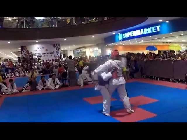LANZ ANTONIO Mapua (blue armor) vs Ateneo