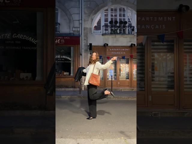 peep the new thrifted bag hehe #paris #travel #outfit