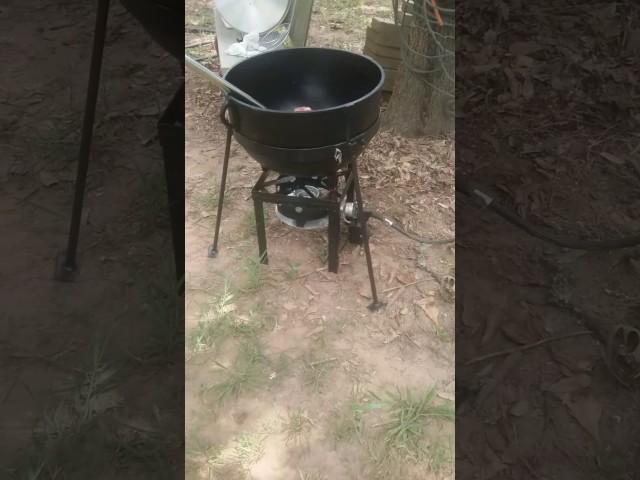 Bayou classic 10 gallon jambalaya pot