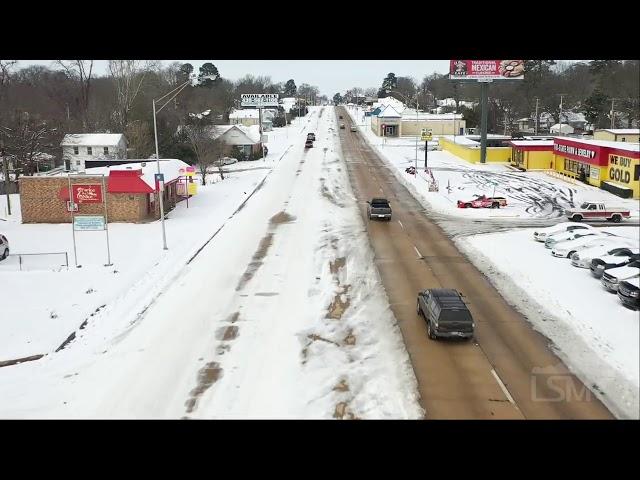 02-16-2021 Texarkana, TX - Drone Footage Reveals Sharp Difference in Snow Removal Between TX & AR