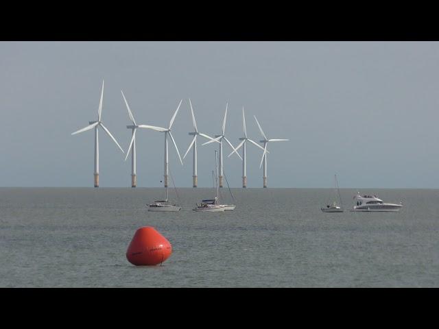 upload Offshore Wind Farm & boats   Clacton air show 23aug18 411p