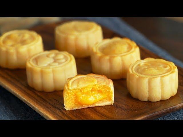 [Eng Sub] Custard Mooncake with running egg yolk filling 今年中秋，我翻了这款月饼的牌儿  *4K【曼食慢语】