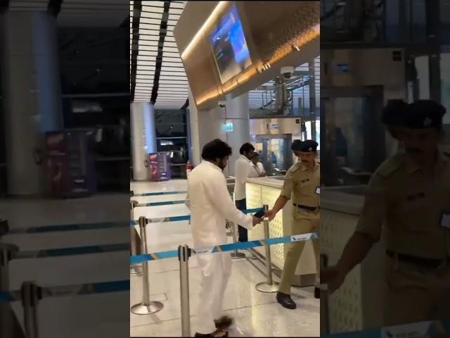 Pawan Kalyan normal person AP politics Indian politics not follow trend creator the trend #airport
