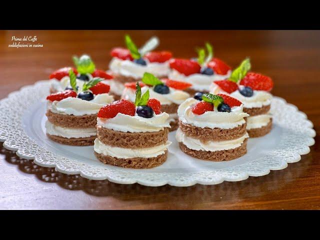 MINI TORTINE Deliziose Facili e Veloci TORTE MONOPORZIONE con Torta allo Yogurt Frosting e frutta