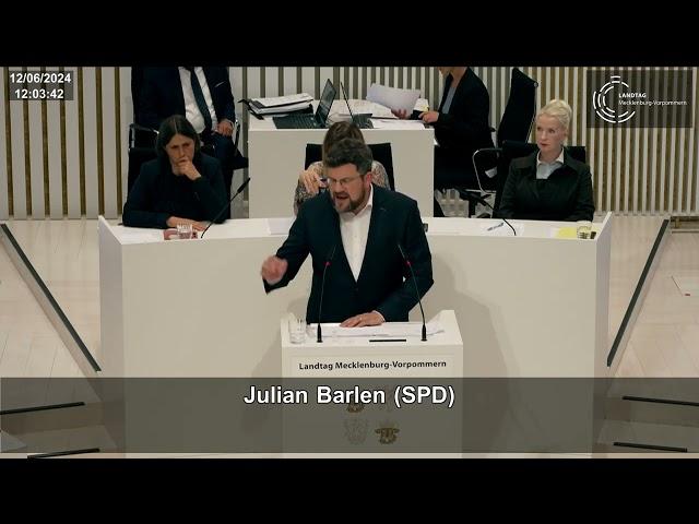 Aktuelle Stunde: 30 Jahre Verfassung des Landes Mecklenburg-Vorpommern - 75 Jahre Grundgesetz