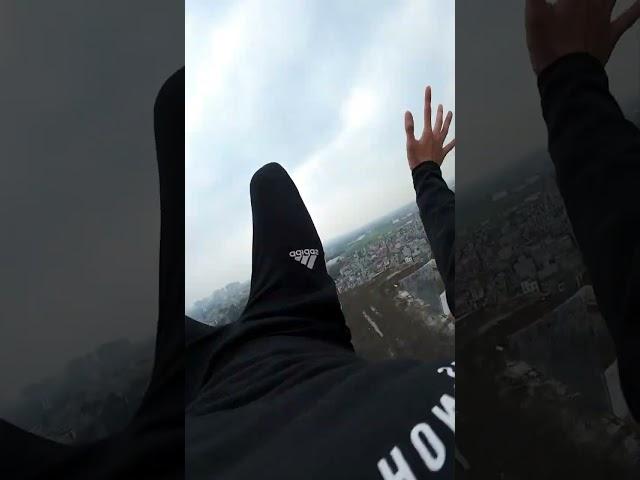 PARKOUR TRAINING ROOFTOP P.2 (Epic Parkour Rooftop) #shorts