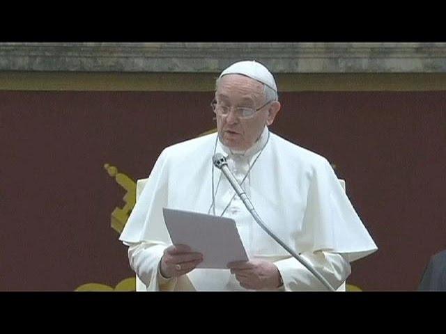 Papst Franziskus hält Römischer Kurie eine Standpauke