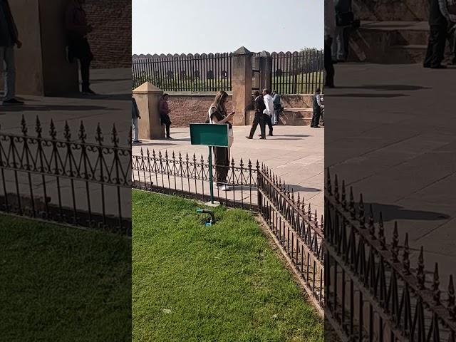 Agar Red Fort First Gate | Migratory Aman #redfort