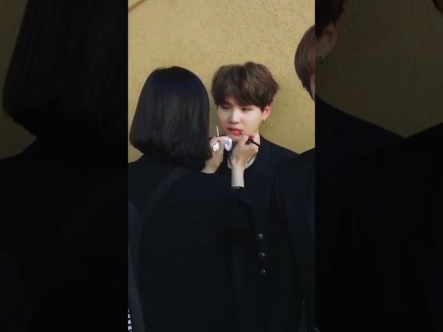 Suddenly my dream is becoming a makeup artist #suga #bts #handsome #makeup